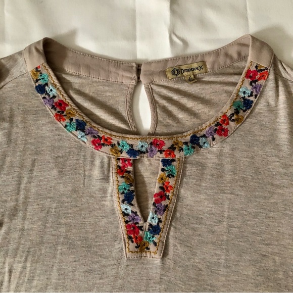 Democracy embroidery boho bell sleeves floral trim jersey knit flare size L - Picture 2 of 9